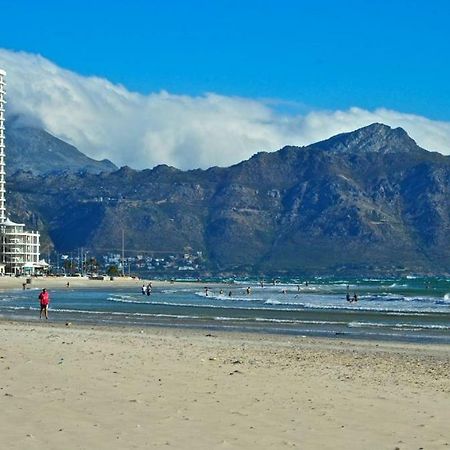 Beachfront Apartment Strand Western Cape Fokváros Kültér fotó